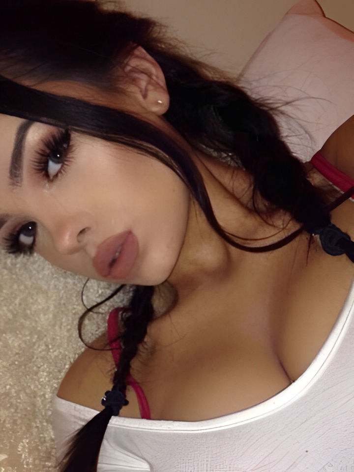 Роксана привлекальеная девушка из Минеральных вод цена от 5000 руб