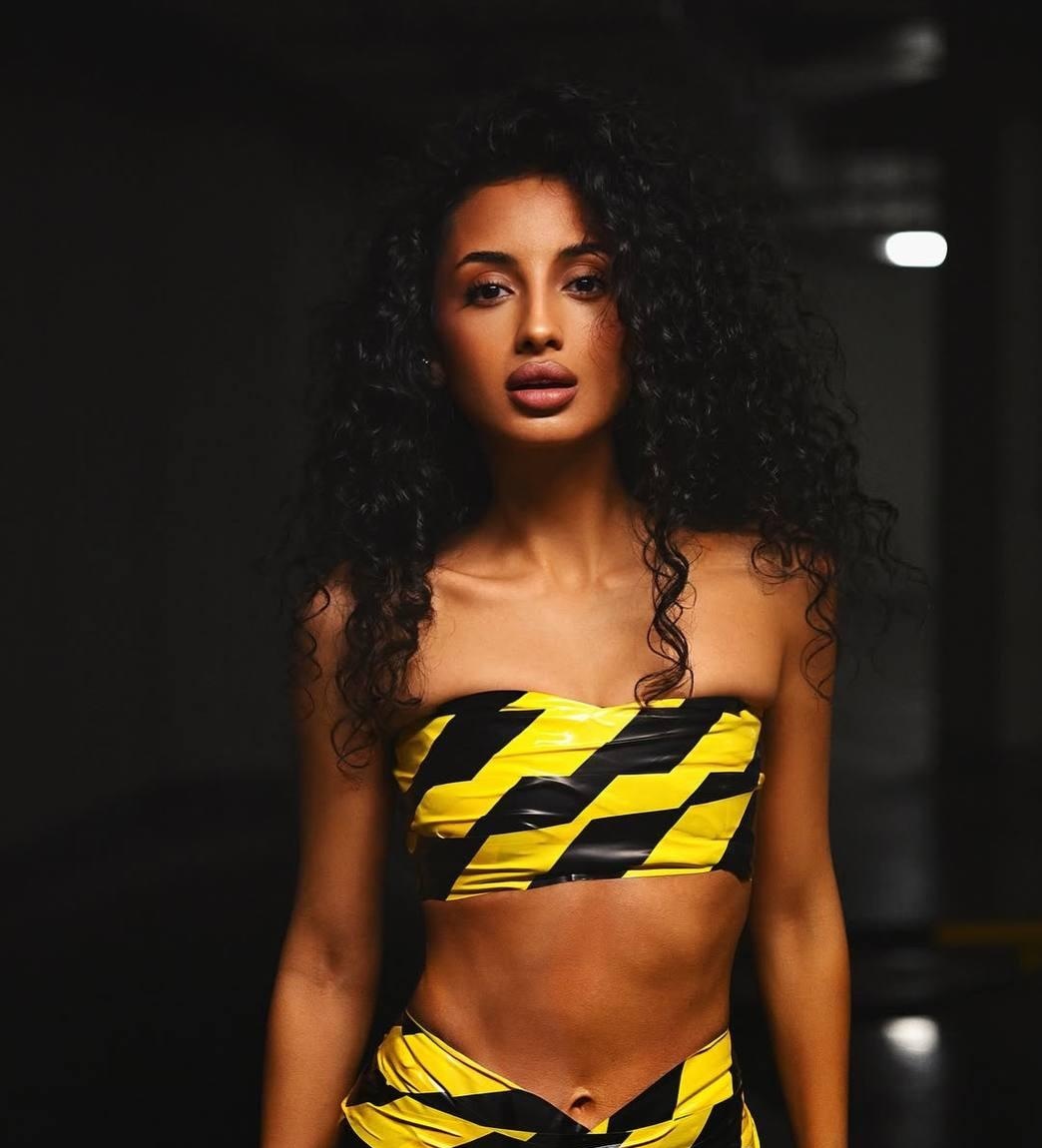 Луиза привлекальеная девушка из Минеральных вод цена от 6000 руб