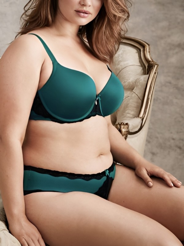 Олеся привлекательная девушка из Минеральных вод цена от 4000 руб