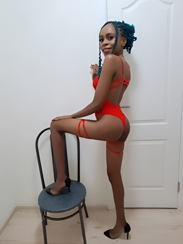 Роза привлекательная девушка из Минеральных вод цена от 1500 руб