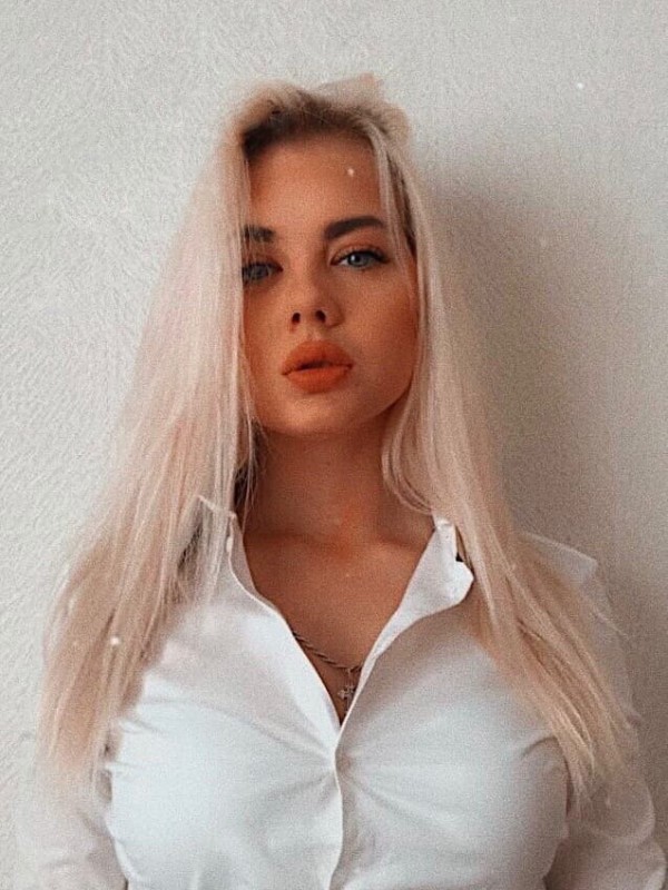 Алена привлекательная девушка из Минеральных вод цена от 3500 руб