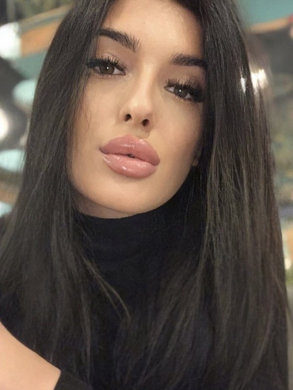 🎥 Влада привлекательная девушка из Минеральных вод цена от 6000 руб