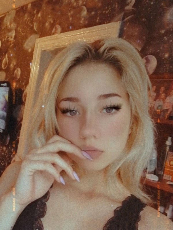 Анжела привлекательная девушка из Минеральных вод цена от 3000 руб